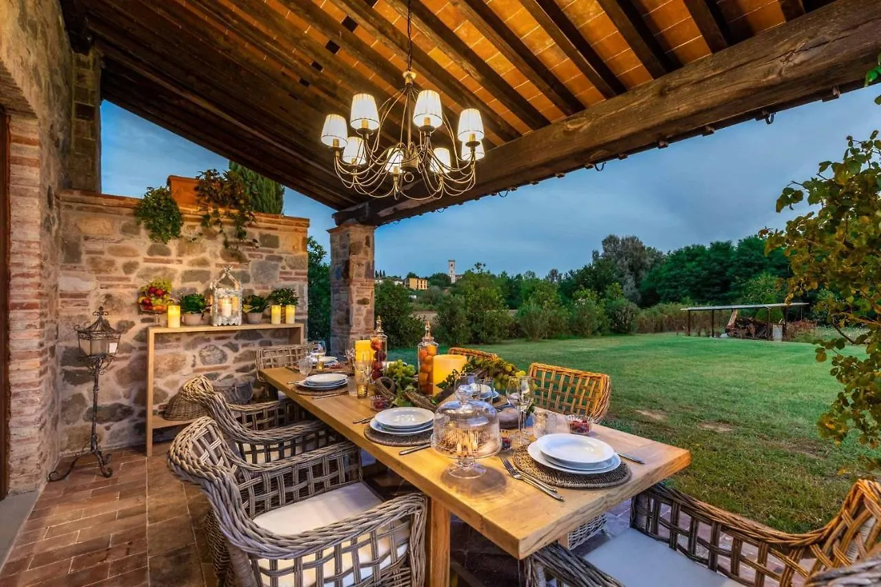 Il Conte: Luxury Tuscan Villa with Pool and Spa Orentano Italy